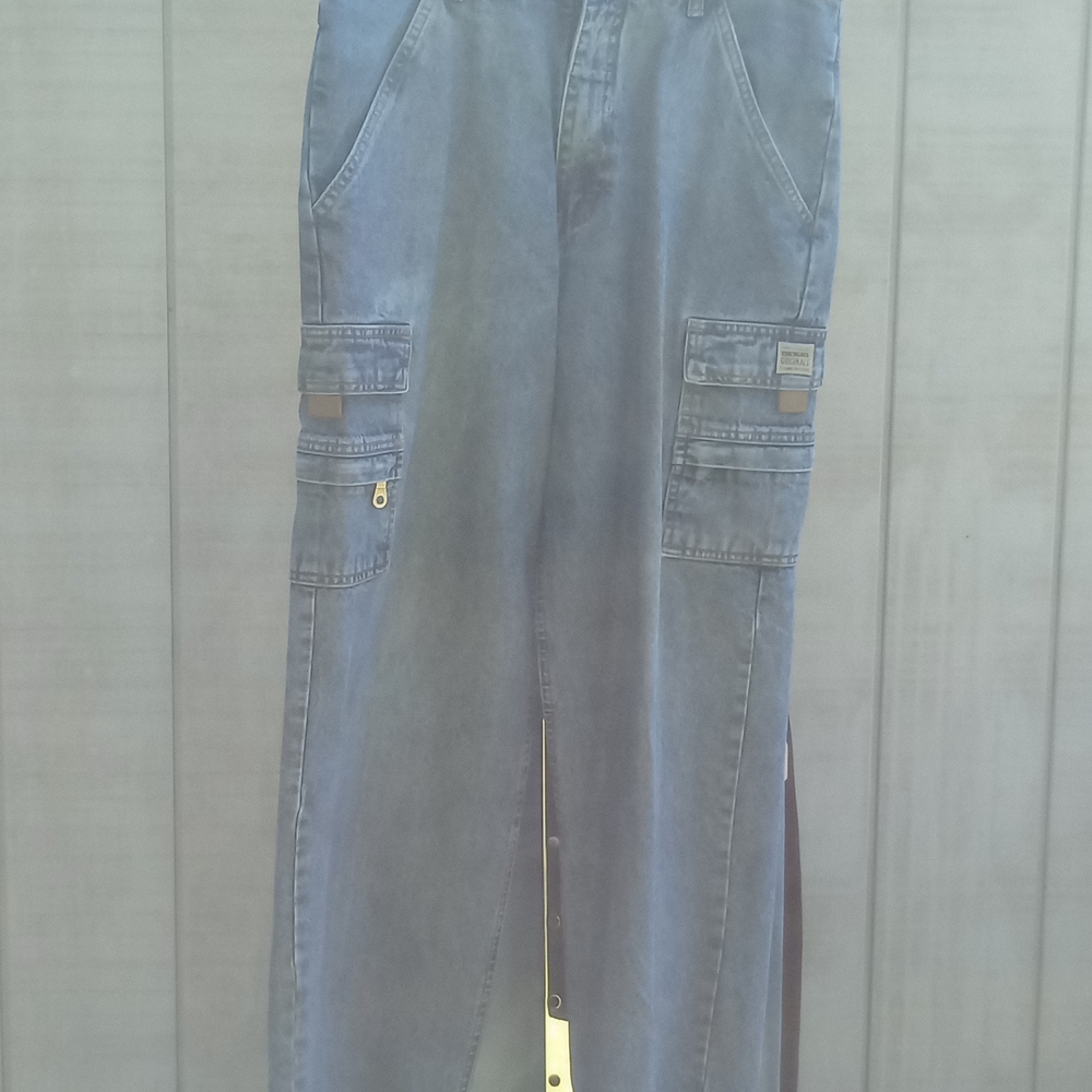 Wrangler Men's Relaxed Fit Gray Jeans